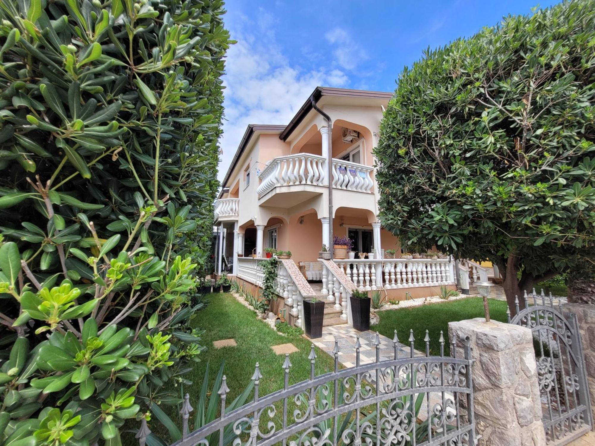 Apartment Jelena Vir Exterior foto