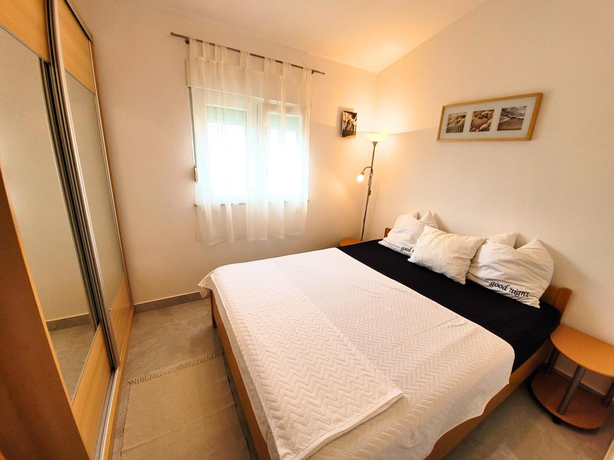 Apartment Jelena Vir Exterior foto